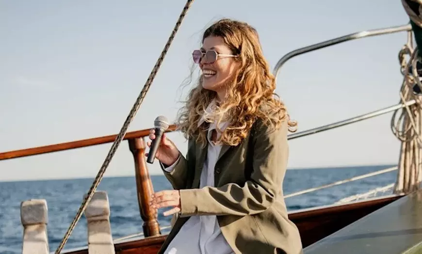 Image 6: Vive una velada mágica a bordo de una goleta de madera para 1 o 2