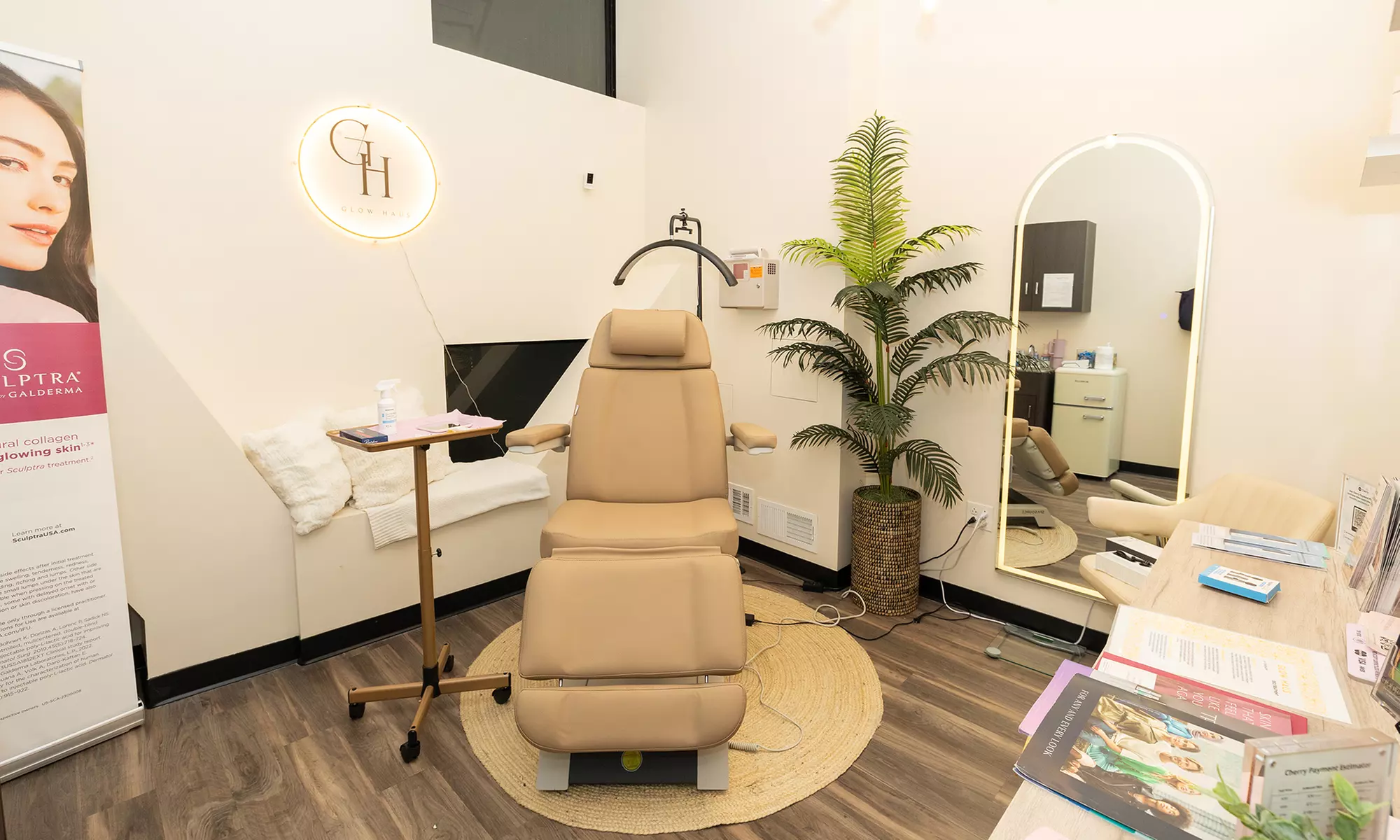 Glow Haus Offers Non-invasive iLipo with Eight or Four Treatments And An Rf Area(Up To 64% Off)