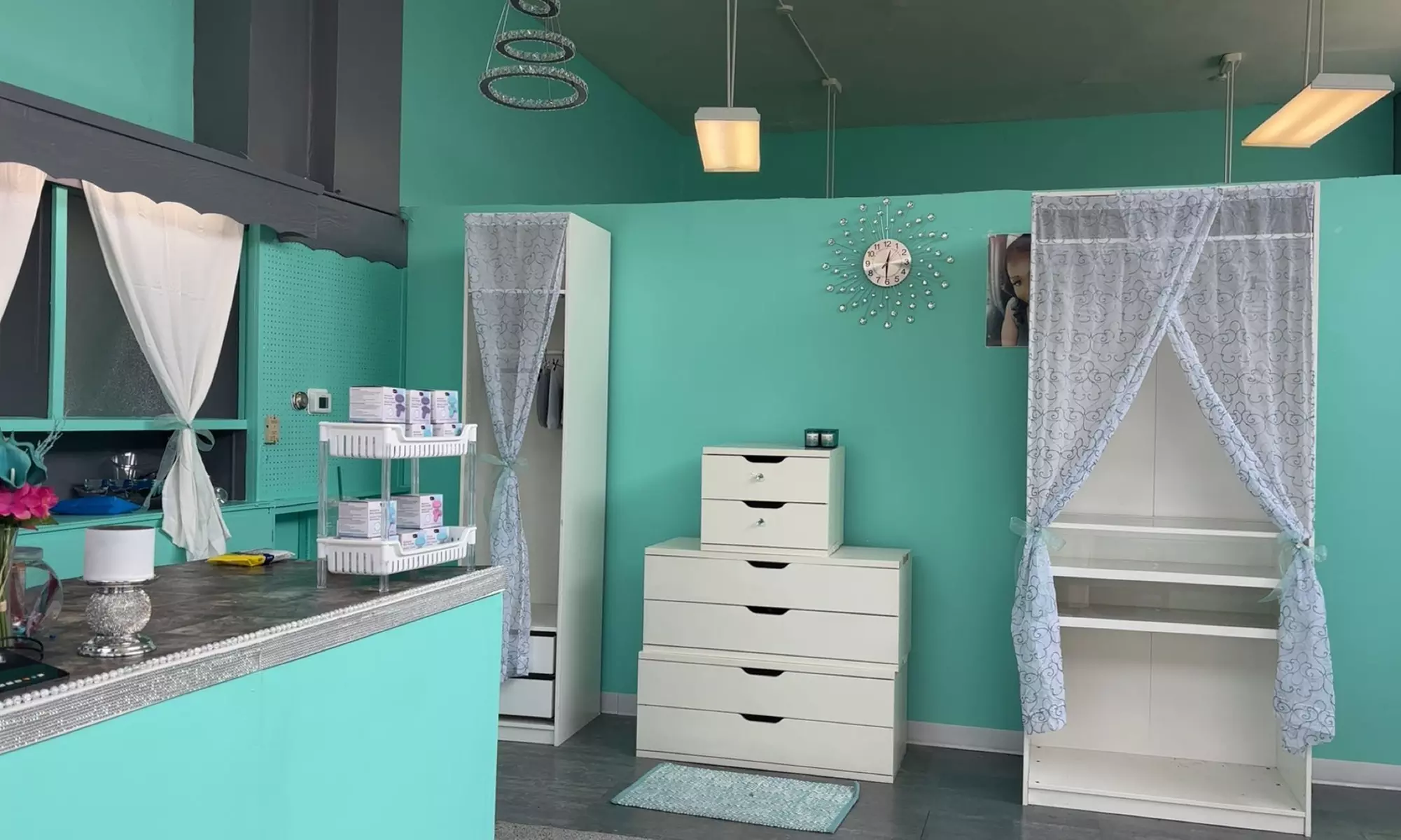 Up to 81% Off on Radio Frequency Skin Tightening at Sondrea Aesthetic Lounge: ''The Ultimate Ladies Den'' - Second Medium