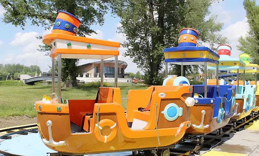 Image 2: Ciesz się rodzinną przygodą z biletami do Parku rozrywki Wyspy