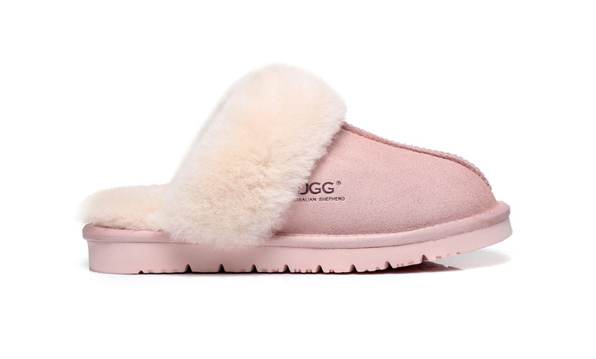 Image 13: UGG Unisex Muffin Scuff Slippers