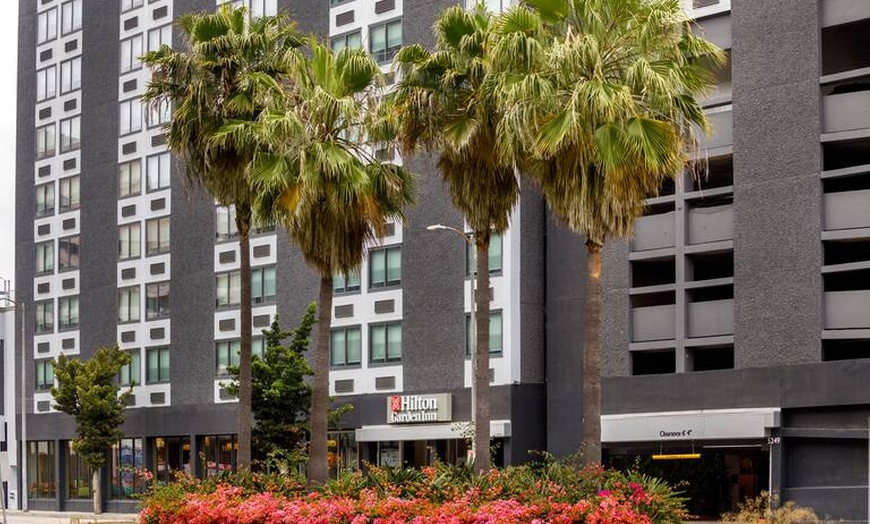 Image 36: Comfortable Budget Hotel Near LAX With Parking Included