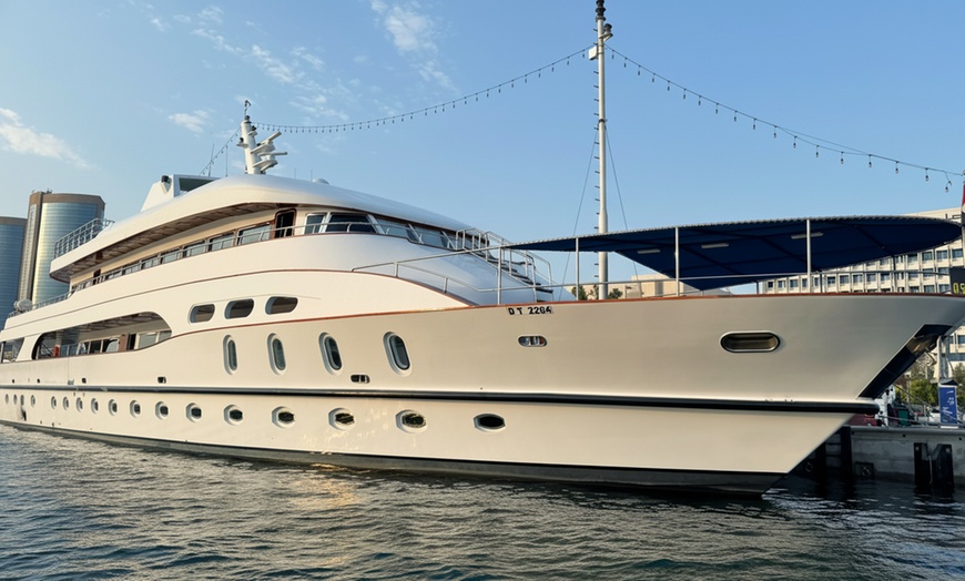 Image 4: 2-Hour Luxury Dinner Cruise with Buffet & Drinks on Samrat Mega Yacht