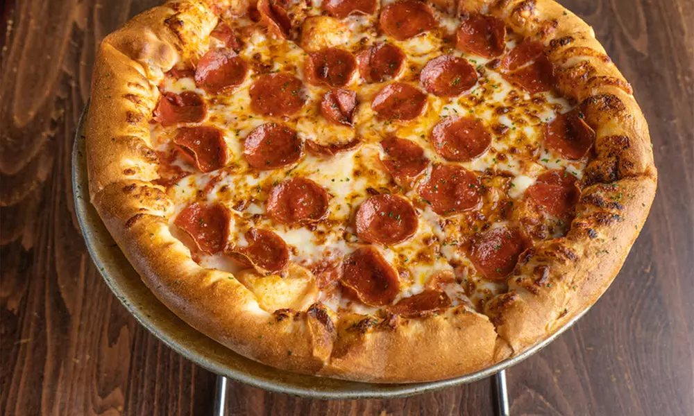 $25,$50, or $100 Spend on Food & Drinks or Choice of Pizza + Toppings