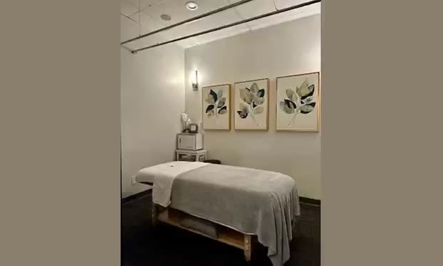 Image 6: Up to 37% Off on Swedish Massage at Saigon Spa