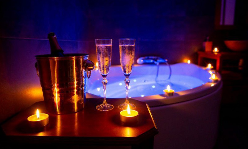 Image 4: 1 o 2 masajes a elegir de 60 o 90 minutos para 1 persona en Maspalomas 