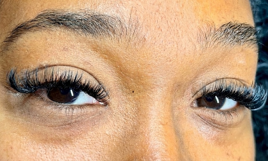 Image 2: Luxury Classic or Hybrid Lash Extensions with Optional 2-Week Fill