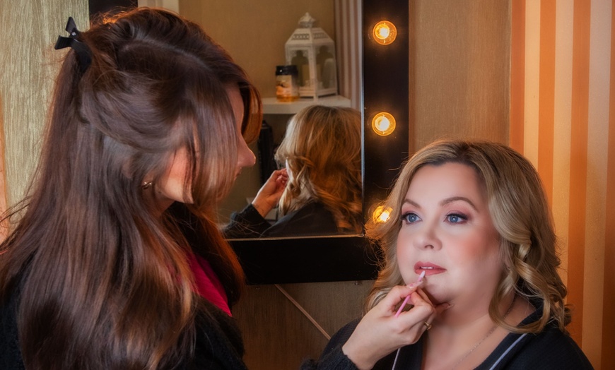 Image 3: Two hour Boudoir Photoshoot with make-over, hairstyling & lashes 