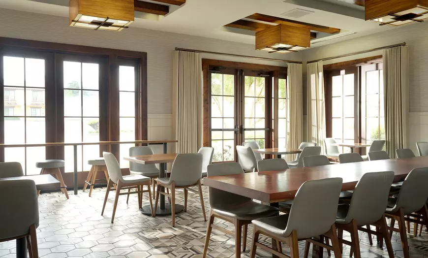 Business center and meeting rooms