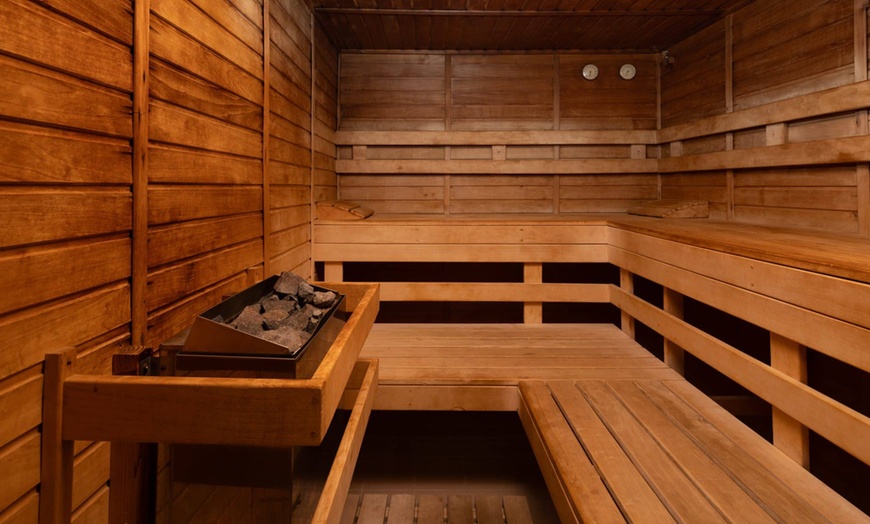Image 3: Karlovy Vary: Doppelzimmer inkl. Frühstück oder HP und Spa