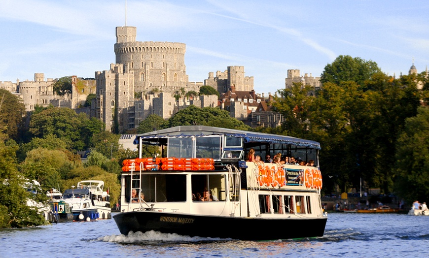 Image 2: 40-Minute Windsor Boat Tour