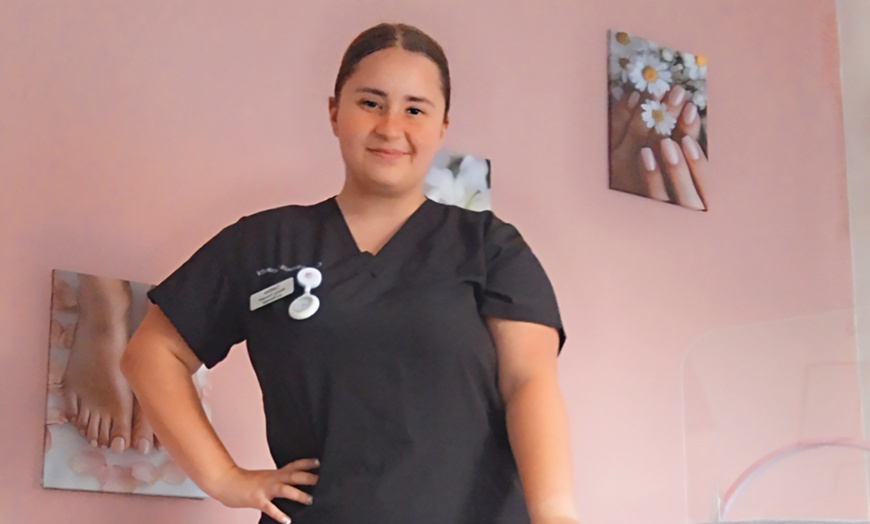 Image 4:  30 Minutes Mini or Deluxe Pamper Packages with Drink and Gift