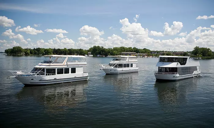 Sightseeing or Happy Hour and Pizza Cruise from Paradise Charter Cruises & Minneapolis Queen (Up to 50% Off) - Primary Image