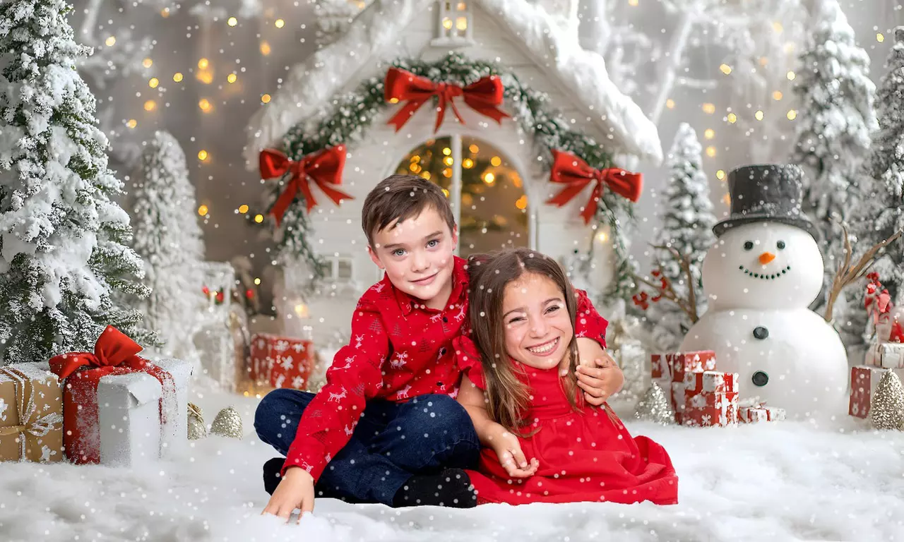 15-Minute Christmas Mini Session with 3 Edits and Online Gallery