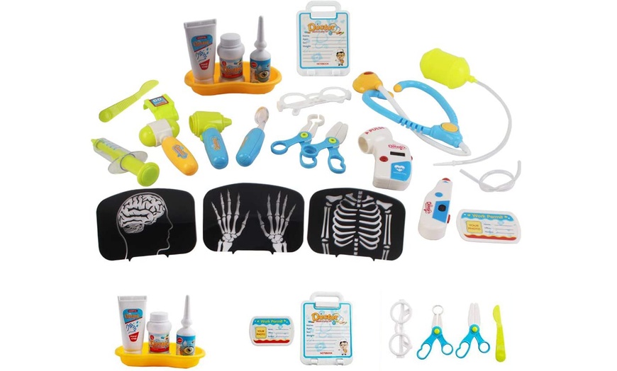 Image 4: Kids Medical Center Set with Accessories