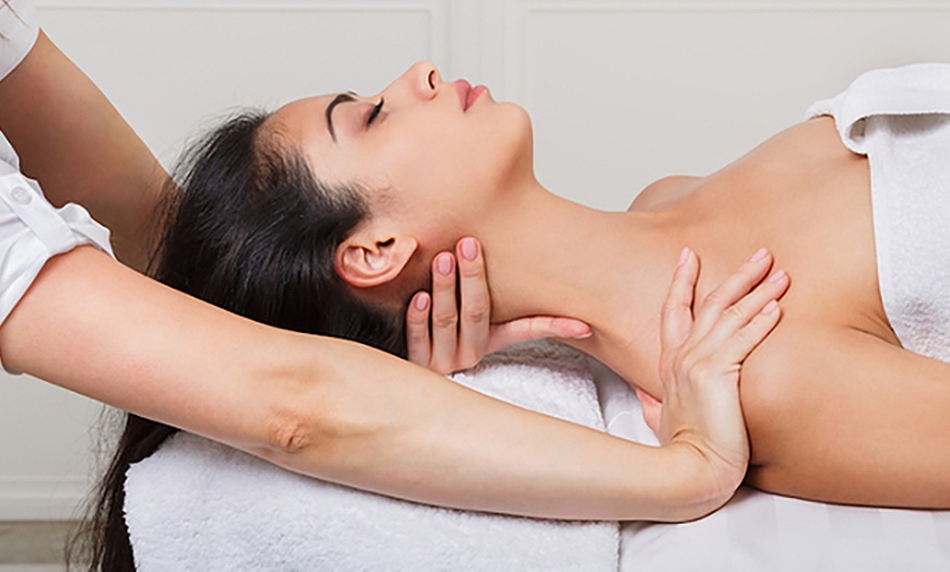 Image 8: 60-Minute Infrared Sauna Wrap Package, Thai or Therapeutic Massage