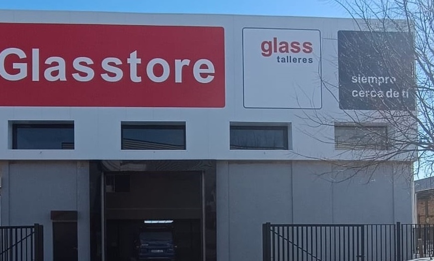 Image 2: Pulido y lacado de faros delanteros con opción a extras para 1