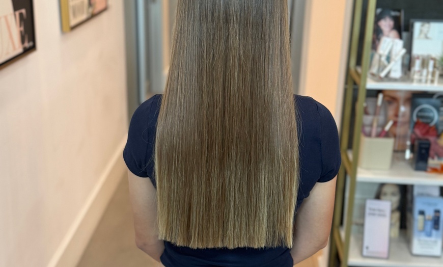 Image 2: Enjoy a Formaldehyde-Free Keratin Protein Smoothing Treatment 