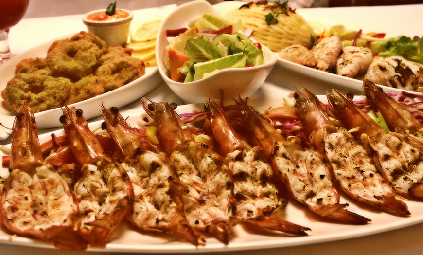 Image 3: Prawn and Calamari Platter