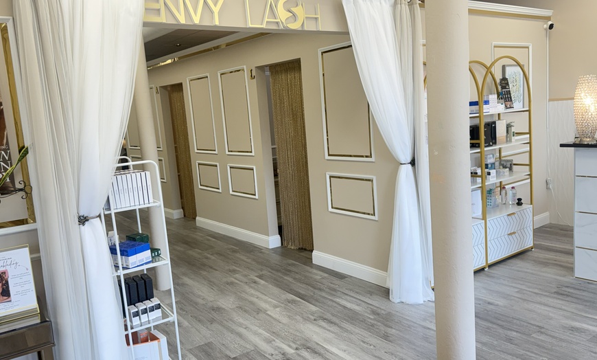 Image 3: Full Set of Silk Mink Eyelash Extensions at Envy Total Beauty