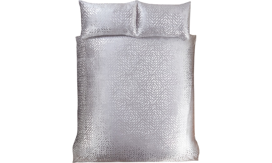 Image 3: Bellagio Gold Foil Embellished Duvet Set