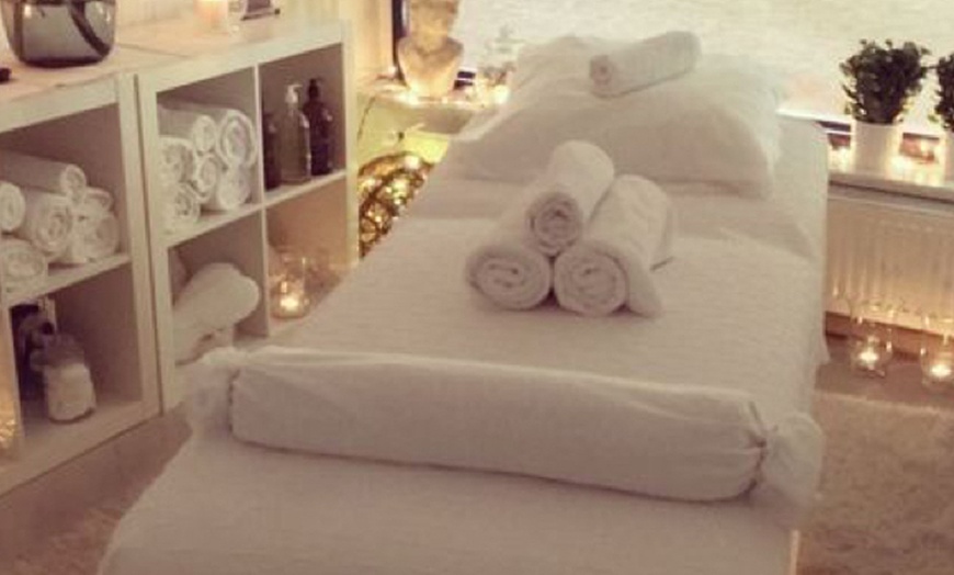 Image 4: Modelage de 30 ou 60 min ou rituel détente avec soin visage