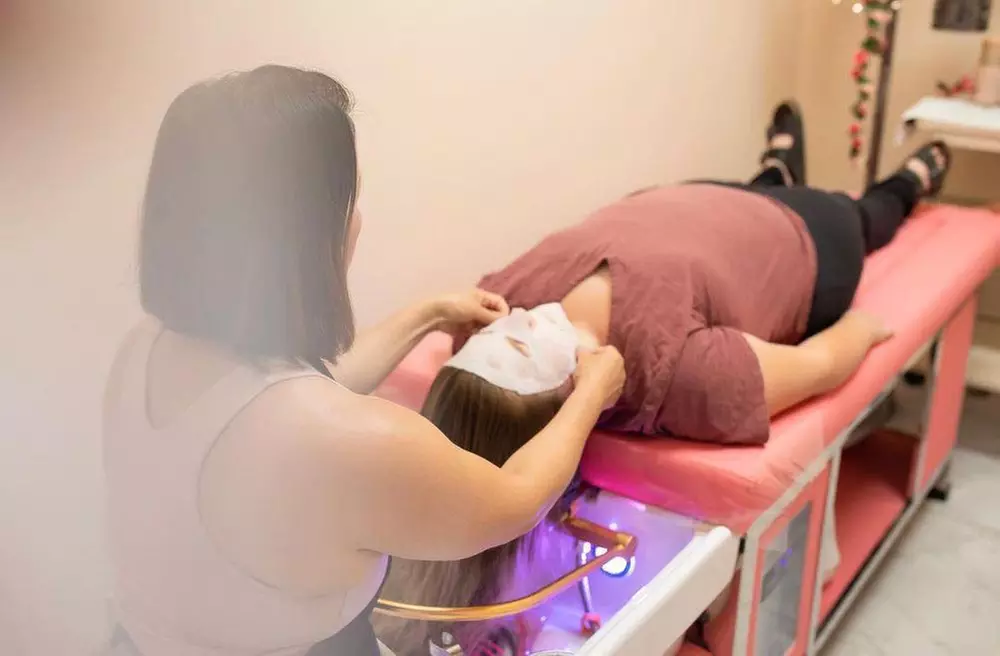 Rejuvenating Head Spa Treatments – Deep Relaxation, Heads Up & More