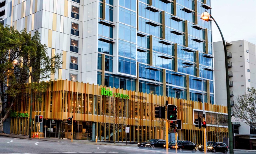 Image 2: Perth CBD: King or Twin Room with LCO at Ibis Styles East Perth