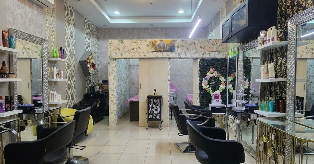 Eyebrow & Upperlip Threading & Tinting, Eyelash Extensions, & More Eyebrow & Upperlip Threading & Tinting, Eyelash Extensions, & More