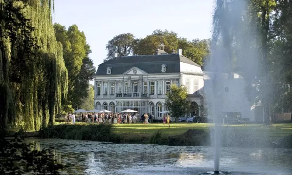 Maastricht: 2 bis 4 Tage für Zwei mit Frühstück, Casino-Zugang und Thermenrabatt im Buitenplaats Vaeshartelt ab 69 € - Primary Image