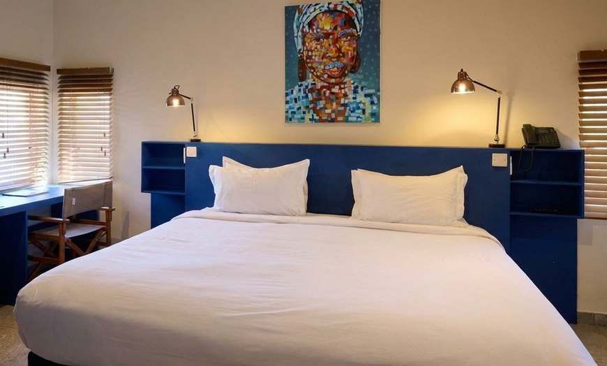 Image 3: ✈ 10-Day South Africa Vacation with Air from Weekender Breaks