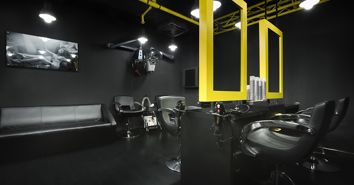 Top-To-Bottom Treat: Mani-Pedi Combos With Hair Wash & Blow-Dry Top-To-Bottom Treat: Mani-Pedi Combos With Hair Wash & Blow-Dry