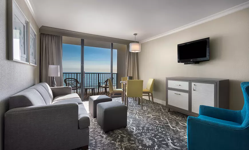 Sailfish Oceanfront Deluxe One Bedroom Suite