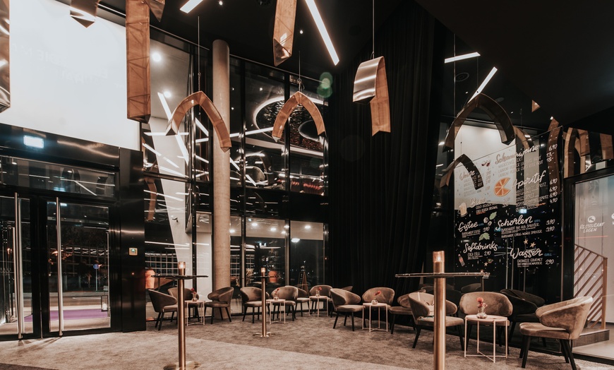 Image 9: Ticket für „ULMFASSBAR“ im Florian Zimmer Theater vom 8.11.25-15.02.26