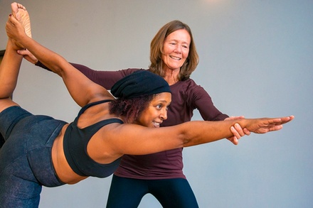 5 Class Pass - Thrive Hot Yoga - Troy