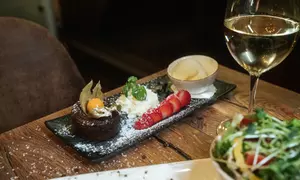 Grillteller Royal und Dessert nach Wahl im Steak Royal für 2-4 Personen (34% sparen)