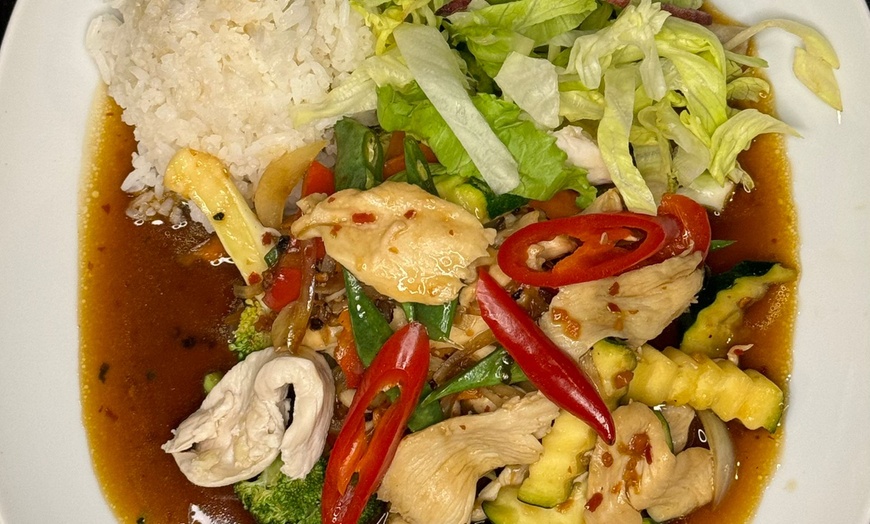 Image 2: Vietnamesische Genussreise – 3-Gänge-Menü für 1, 2 oder 4 Personen