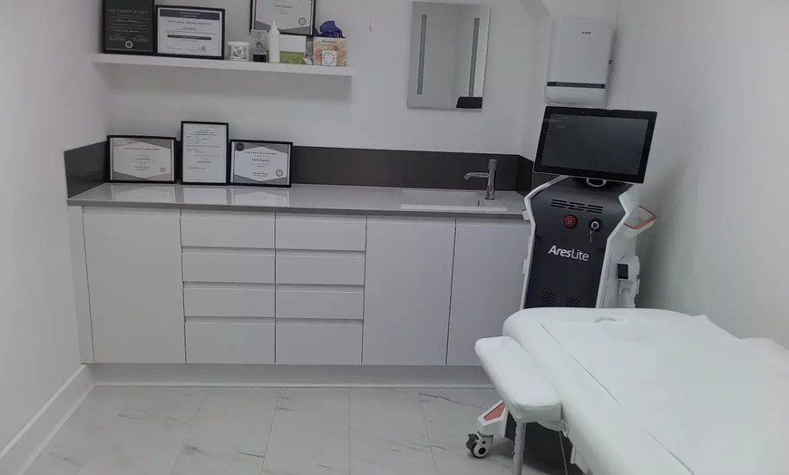 Image 8: 6 Laser Hair Removal Sessions for Small or Large Areas
