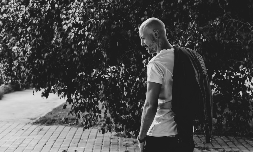 Image 5: Sesión de fotos de pareja, embarazo y más (60 digitales y 2 impresas)