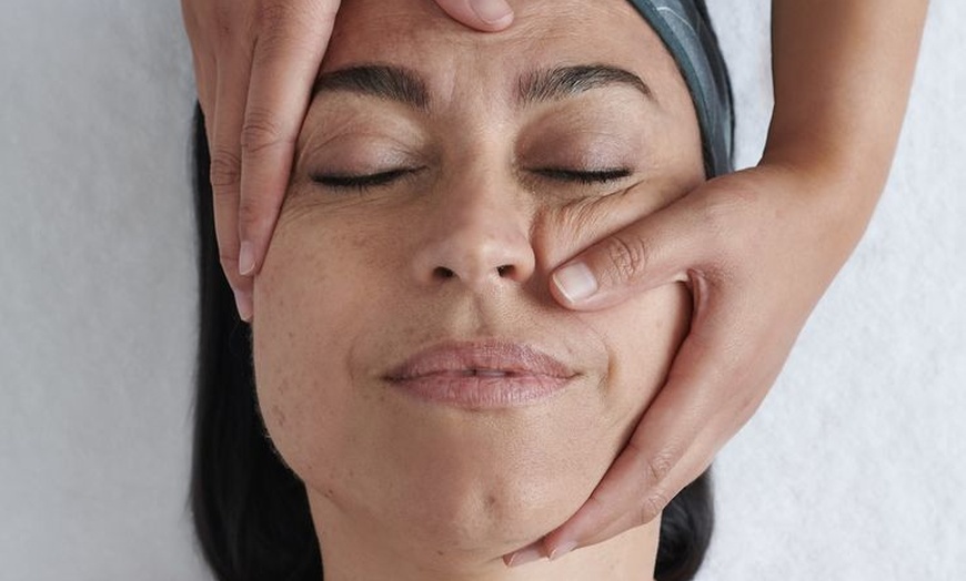 Image 16: Achieve Fresh Spring Radiance with Hydrafacial, LED & Korean Mask