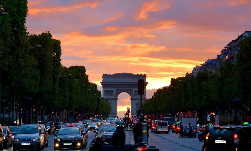 Image 17: ✈ Paris: 5-Day Getaway with Air & Hotel from Worldee