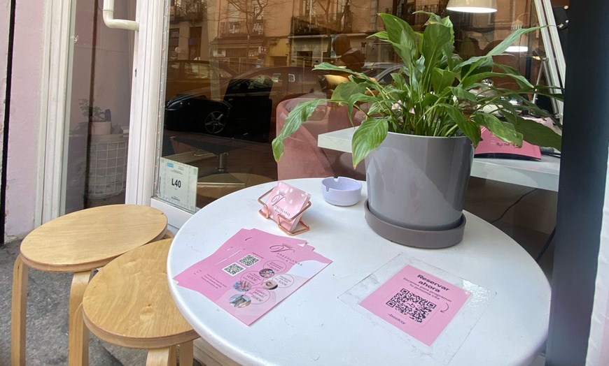 Image 10: Extensión de pestañas clásicas de efecto rímel