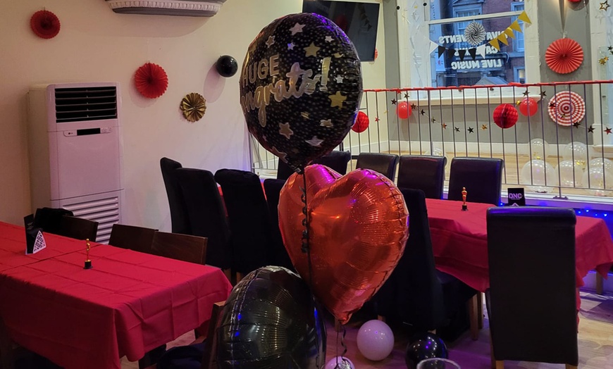 Image 7: Enjoy with Mini Celebration or Cocktail & Vibes w/ Prosecco and Games