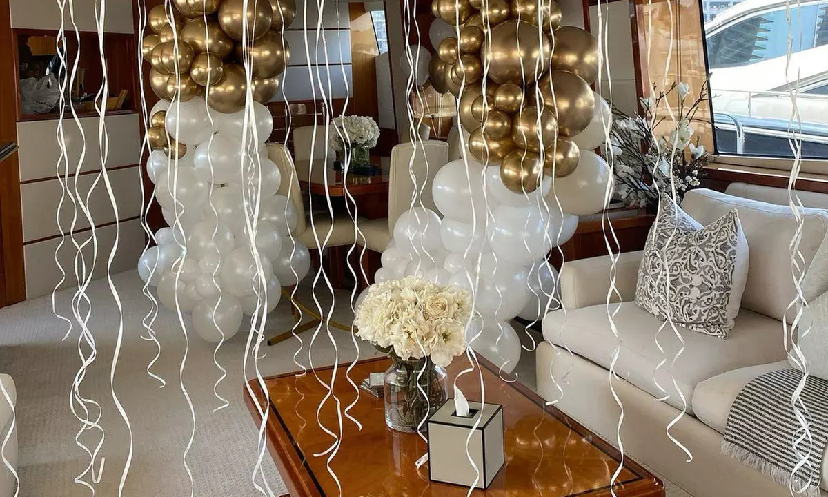 Birthday, Romantic, Bachelor/Bachelorette Party Decorations for Yachts