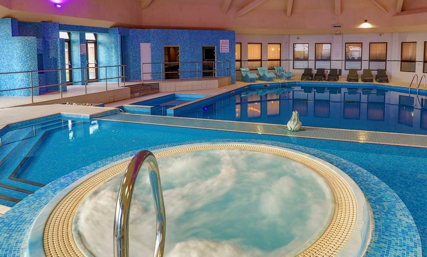 Image 3: Choice of Spa Day with Treatments, Lunch & Prosecco