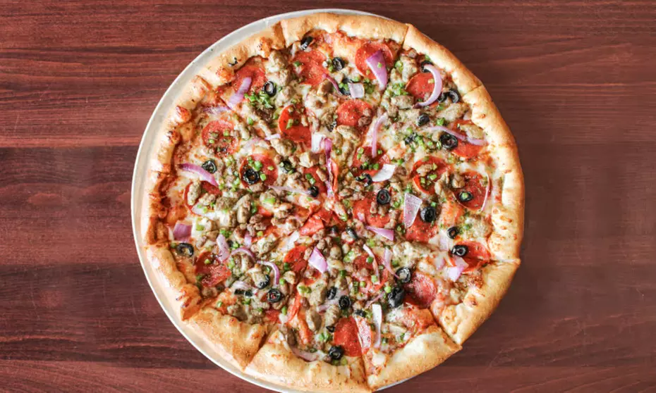 $25-$100 to Spend on Food & Drinks, 14" Pizza, Pasta, Bread & 2 Drinks