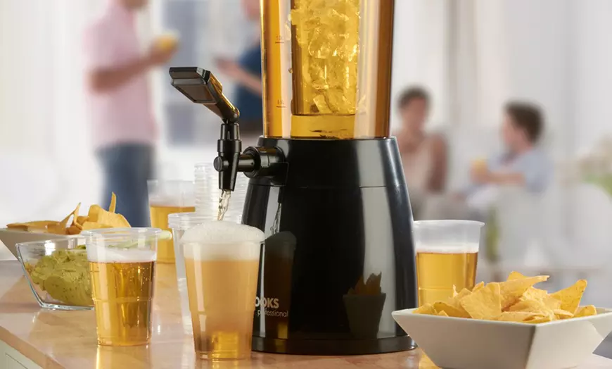 Image 2: Drink Dispenser with Cooling Core