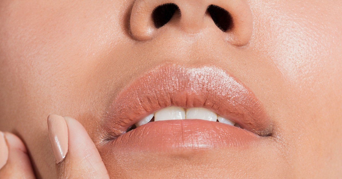 Tratamiento de hidratación de labios con dermapen en Barcelona