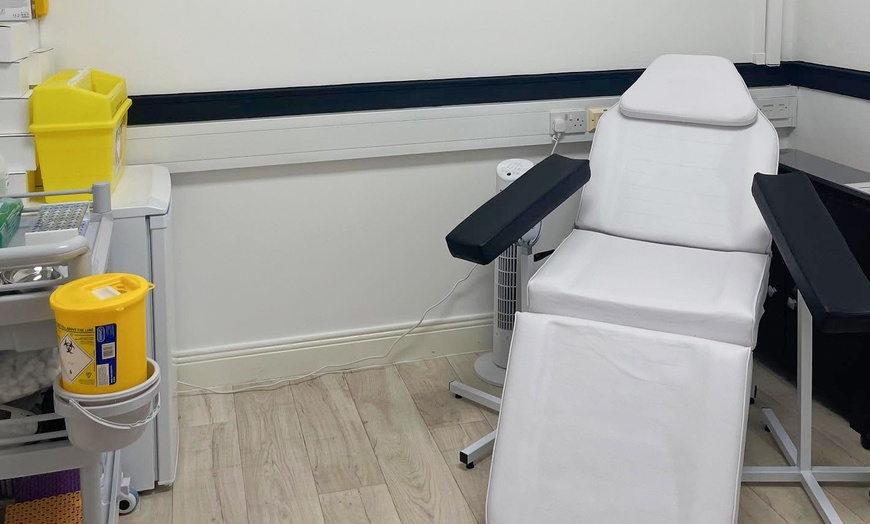 Image 3: Revitalize Your Skin with One or Two HIFU Sessions