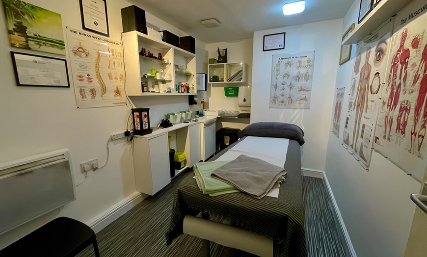 Image 2: One 25-Minute: Holistic Massage or One 45-Minute: Choice of Massage